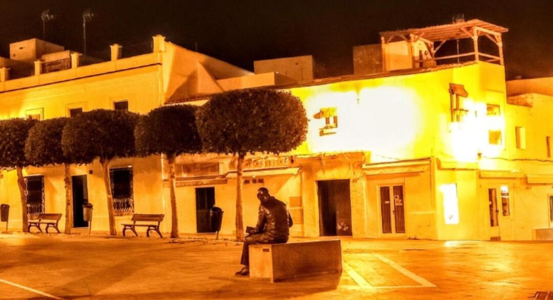 La Plaza De Conil Vila Conil De La Frontera Exterior foto